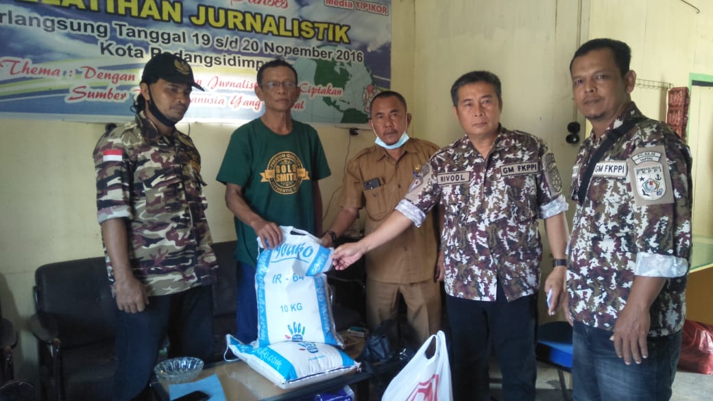 KETUA KB FKPPI 02.12TS & KETUA GM FKPPI BERKUNJUNG KEKEDIAMAN SUHUT GULTOM KORBAN KEBAKARAN