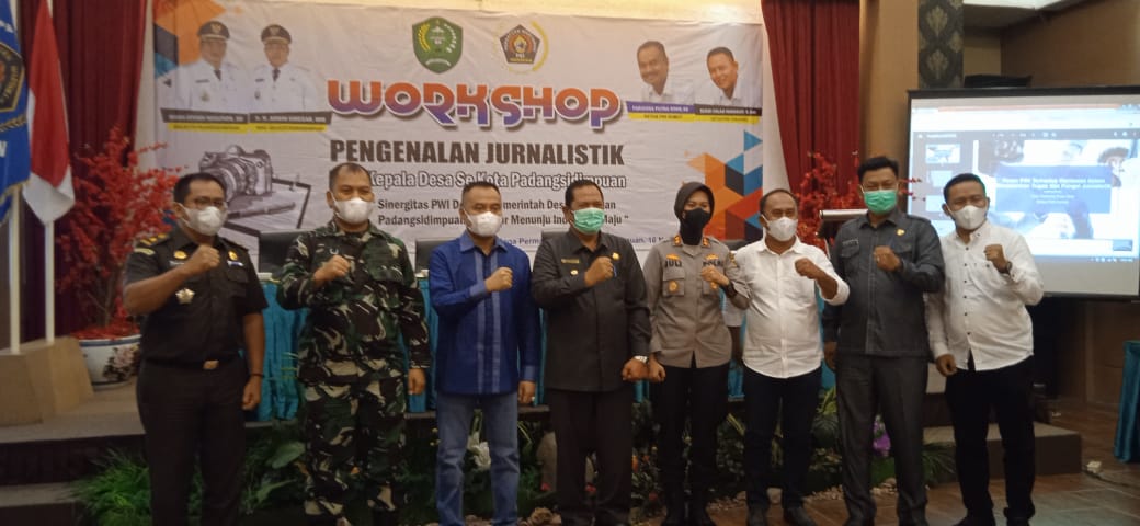 PWI TABAGSEL MELAKUKAN WORKSHOP PENGENALAN JOURNALISTIC