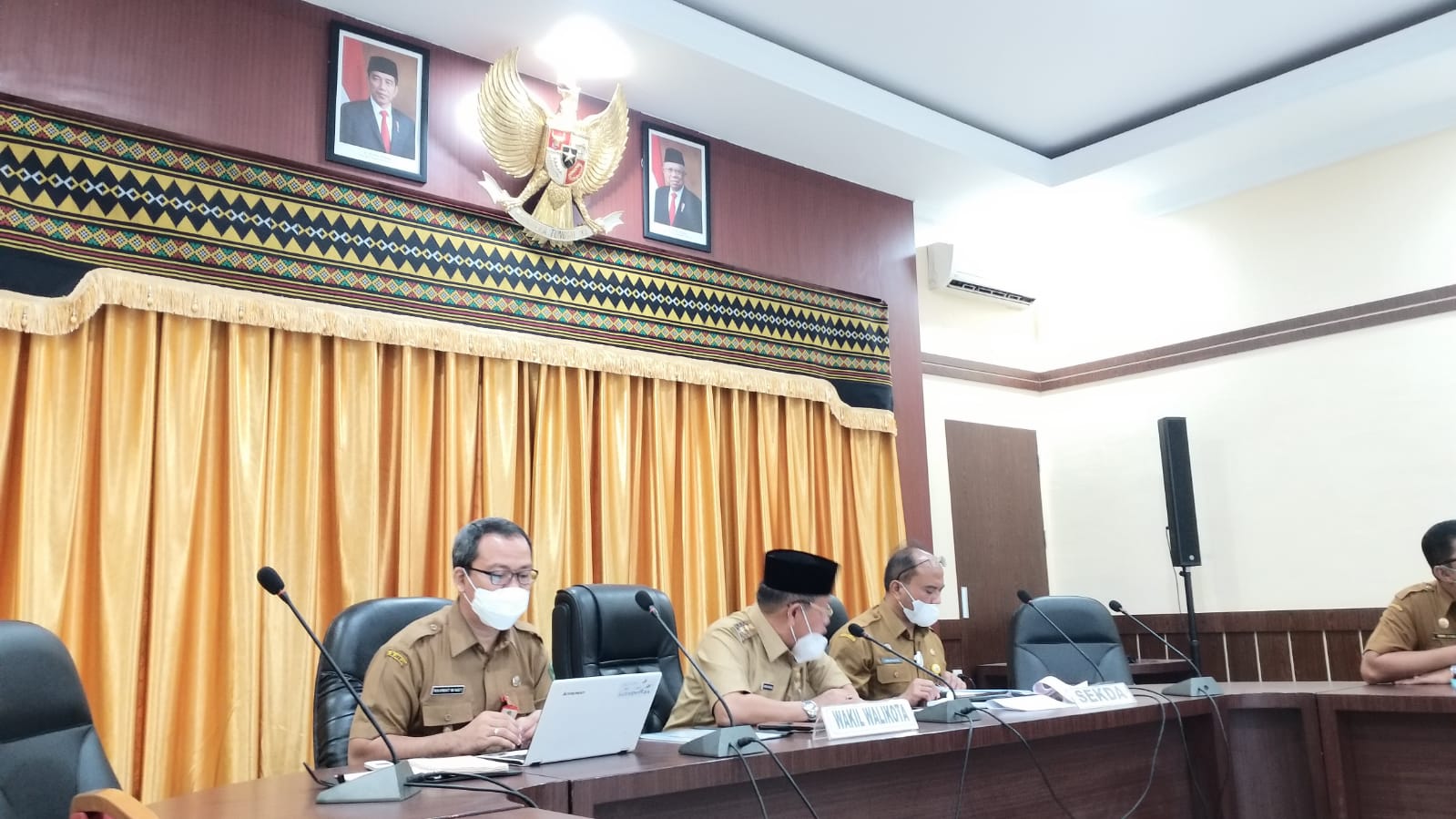 Ir.Arwin Siregar MM ikuti Zoom Meeting Bersama Mendagri dalam rangka mendorong percepatan realisasi APBD TA 2021