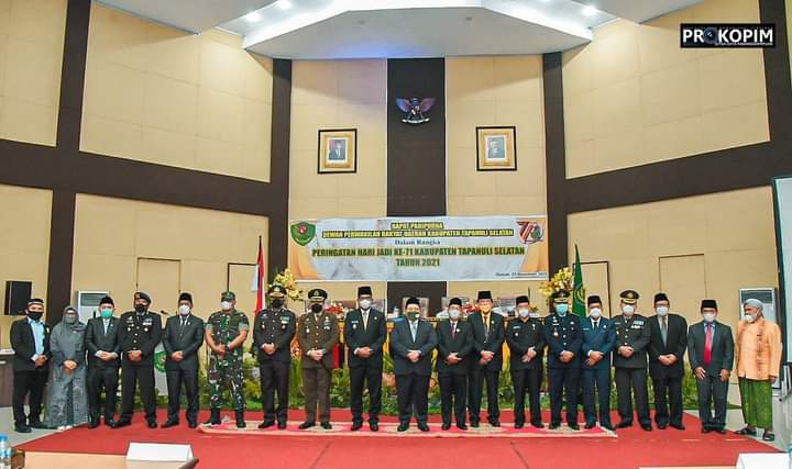 Wakil Wali Kota  menghadiri Rapat Paripurna Istimewah Dalam Rangka Peringatan HUT Pemkab Tapsel Ke-71