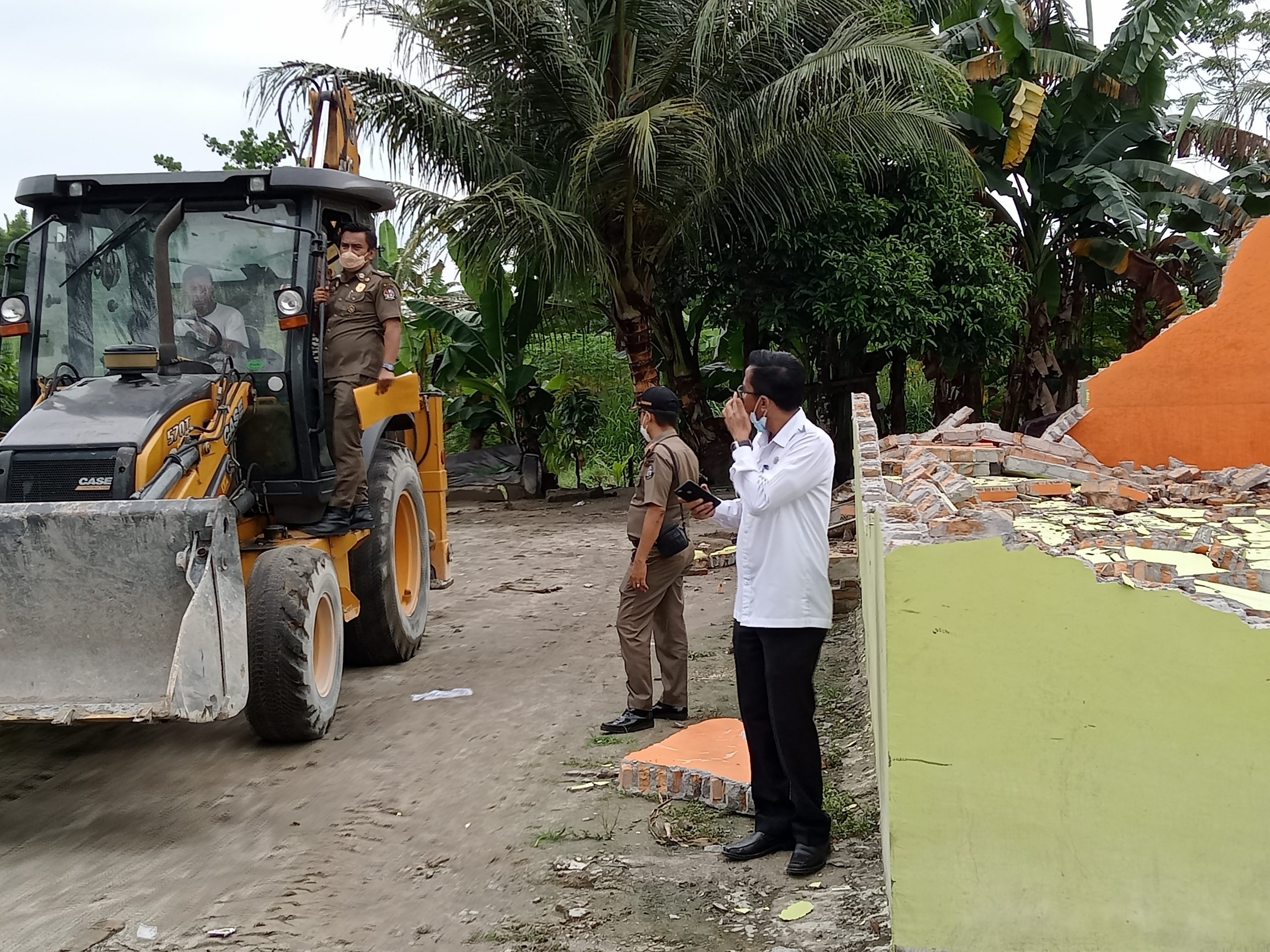 Ketika Cafe Bantaran Sungai Ular Rata Dengan Tanah, Ini Kata Darwis