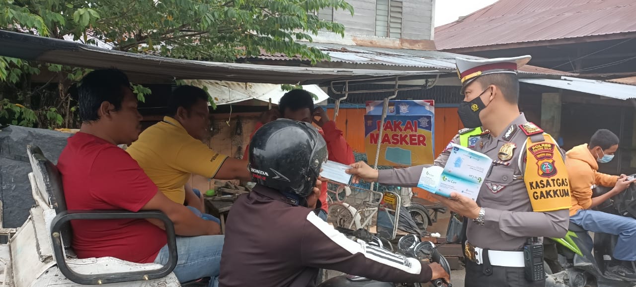 Rutin Bagi Masker Gratis, Satlantas Imbau Cegah Covid-19