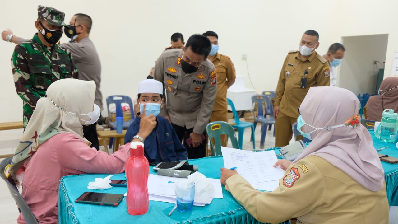 Kapolres Tanjung Balai Tinjau Pelaksanaan Vaksinasi Covid-19 di 3 Lokasi