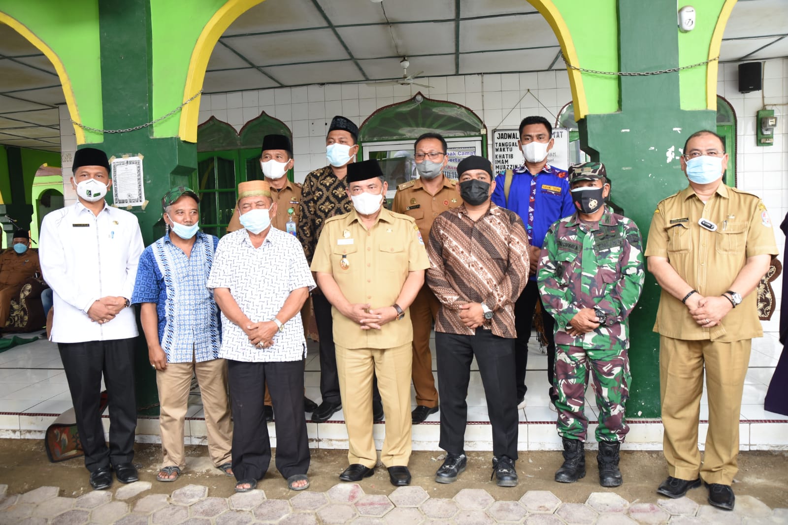 Wabup DS Hadiri Peletakan Batu Pertama Renovasi Pembangunan Masjid Ikhlasiyah