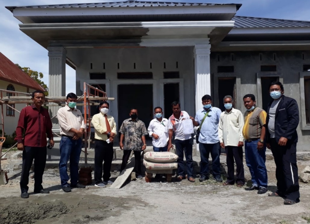 PT Toba Pulp Lestari Berikan Dukungan 100 Sak Semen ke Gereja HKBP Tiberias