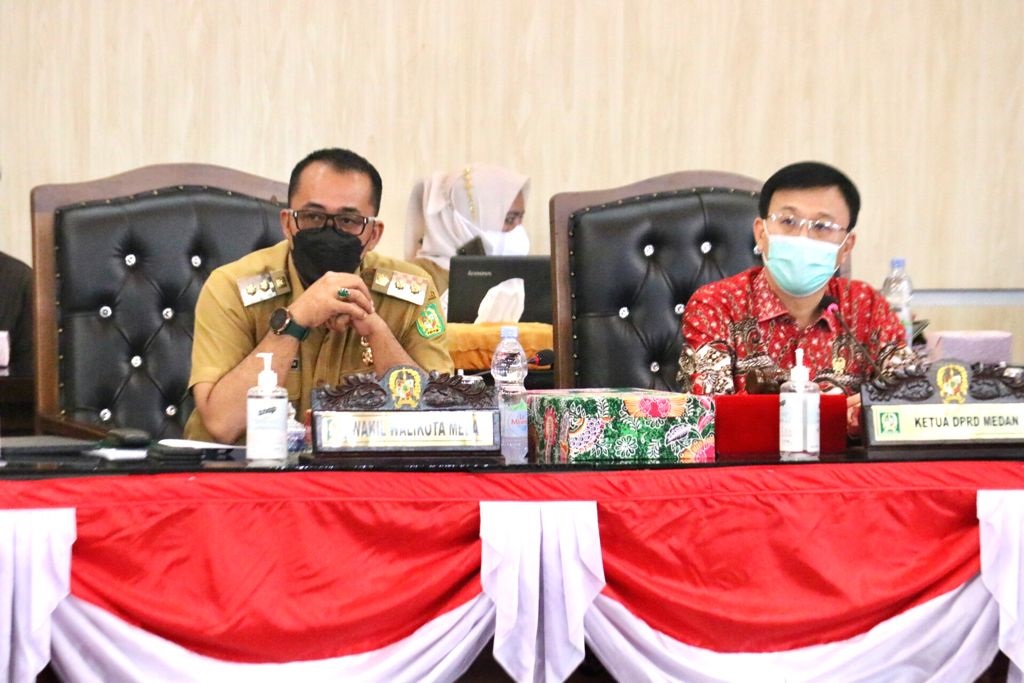 Wali Kota Jawab Pemandangan Umum DPRD tentang RAPBD 2022