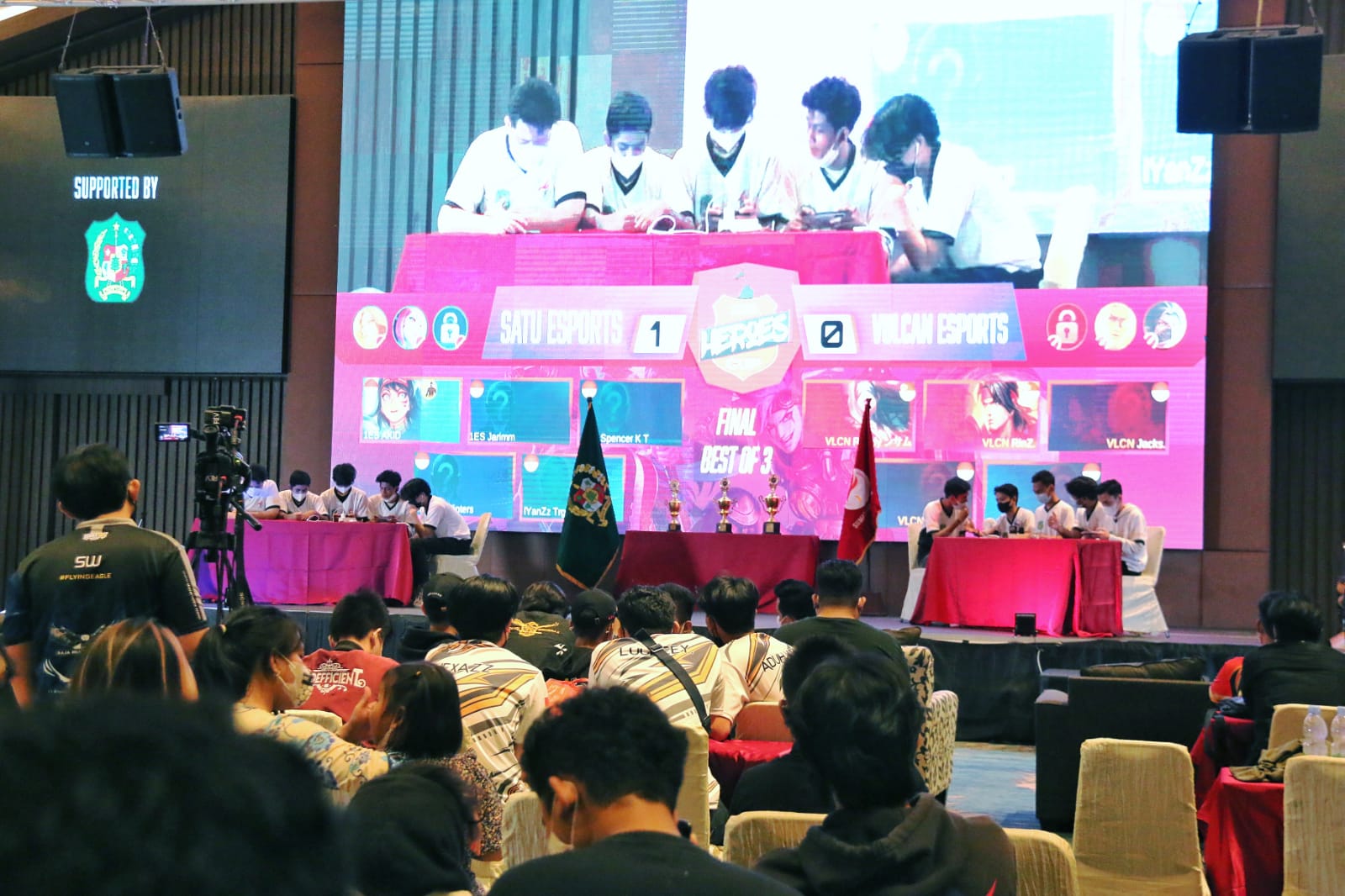 Ini Para Juara Turnamen Mobile Legend Cup