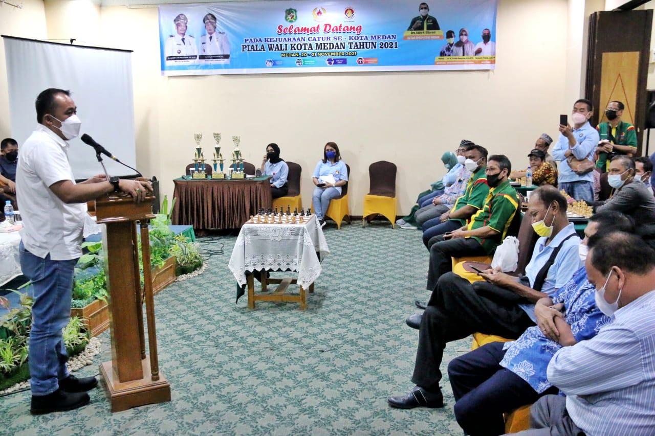 Wakil Wali Kota Medan Secara Resmi Membuka Kejuaraan Catur Tingkat Kota