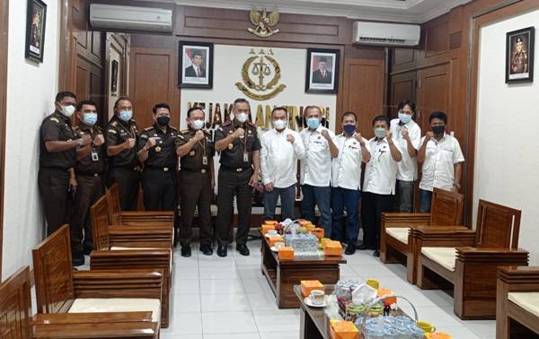Ketua PWI Sumut H Farianda Putra Ajak Kajati Sumut Bersinergi Meningkatkan Kompetensi Wartawan