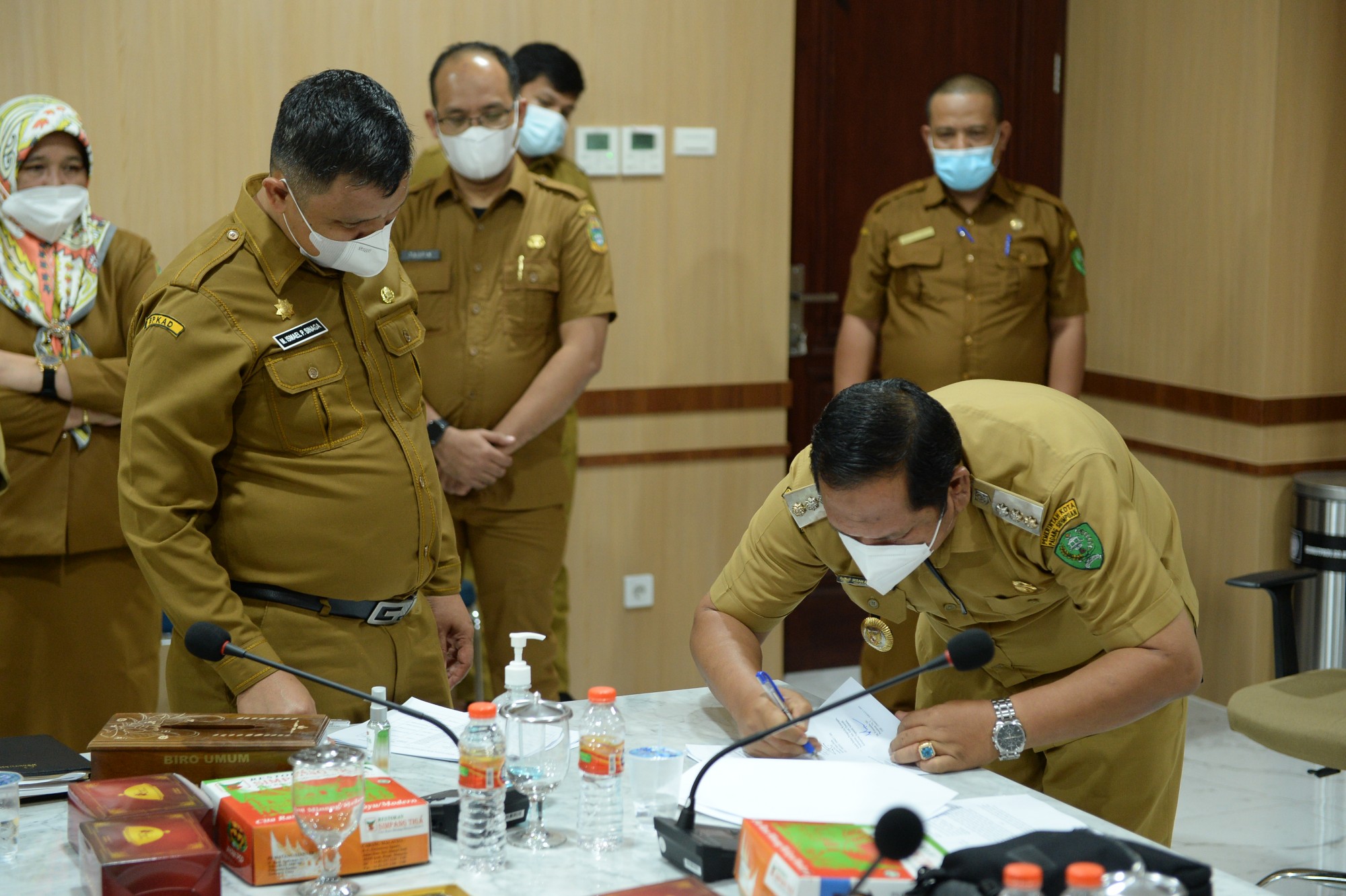 Tindaklanjuti UU Pemekaran Kota Padangsidimpuan,Pemprovsu Serah Terimakan Barang Milik Daerah Antara Tapsel dan Padangsidimpuan