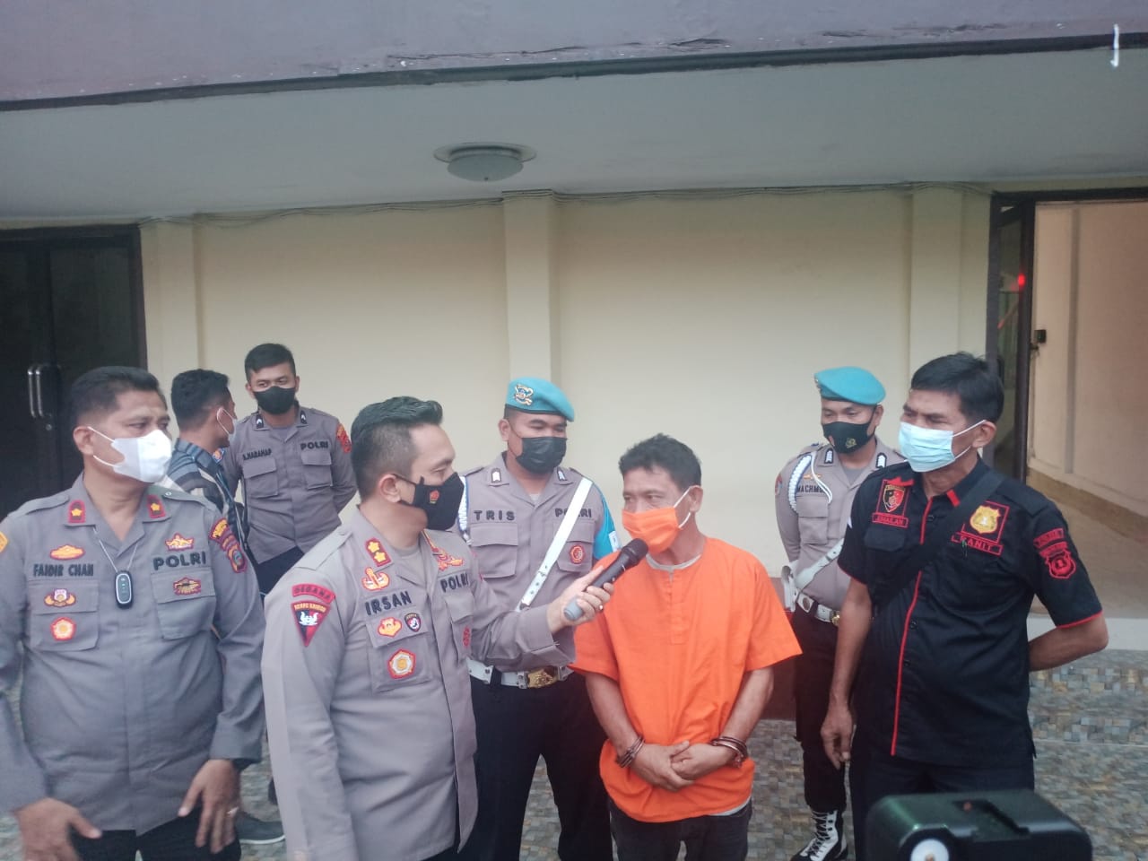 Kejam!!! Sopir Asal Kalibaru Jakarta Utara Dibanting Sopir Medan Kelantai Hingga Tewas.