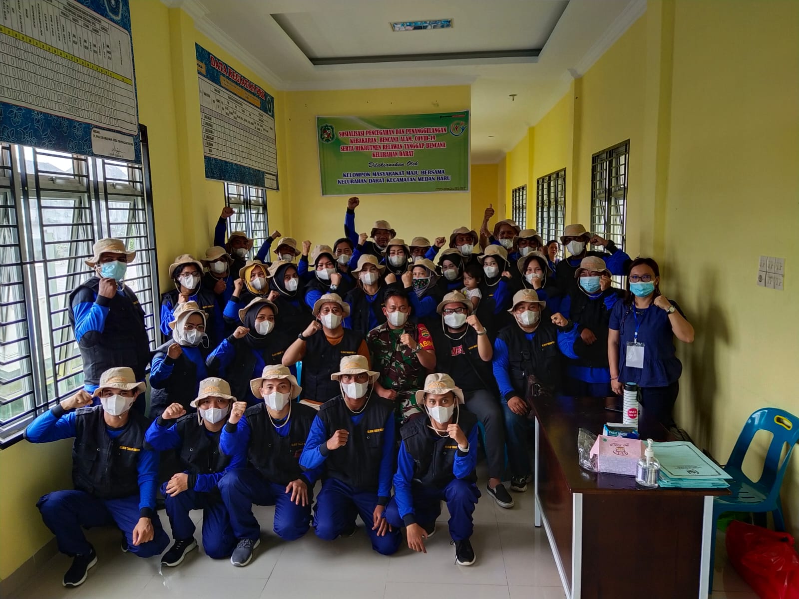 Lurah Darat Ibnu Riedelsa SSos Resmi Mengukuhkan Puluhan Relawan Tanggap Bencana Kelurahan Darat