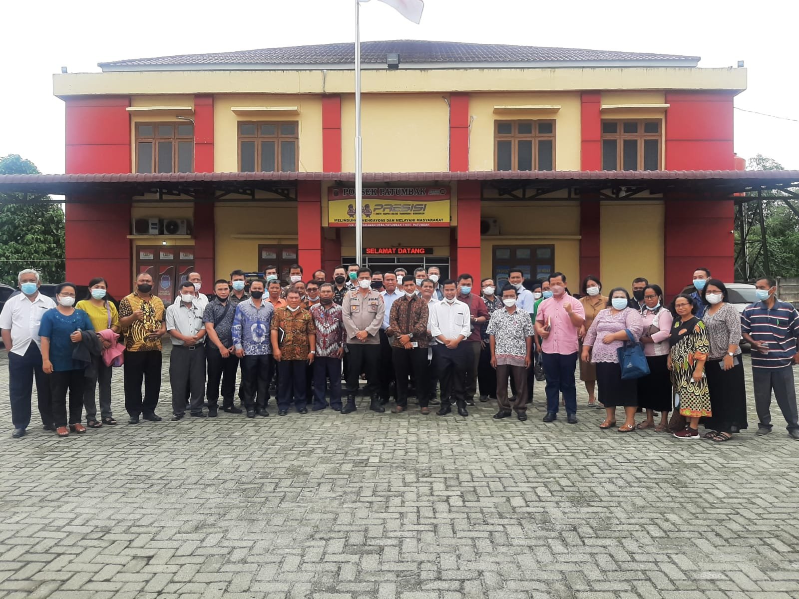 Sambut Nataru, Kapolsek Patumbak Lakukan Kordinasi Bersama 55 Pimpinan Gereja