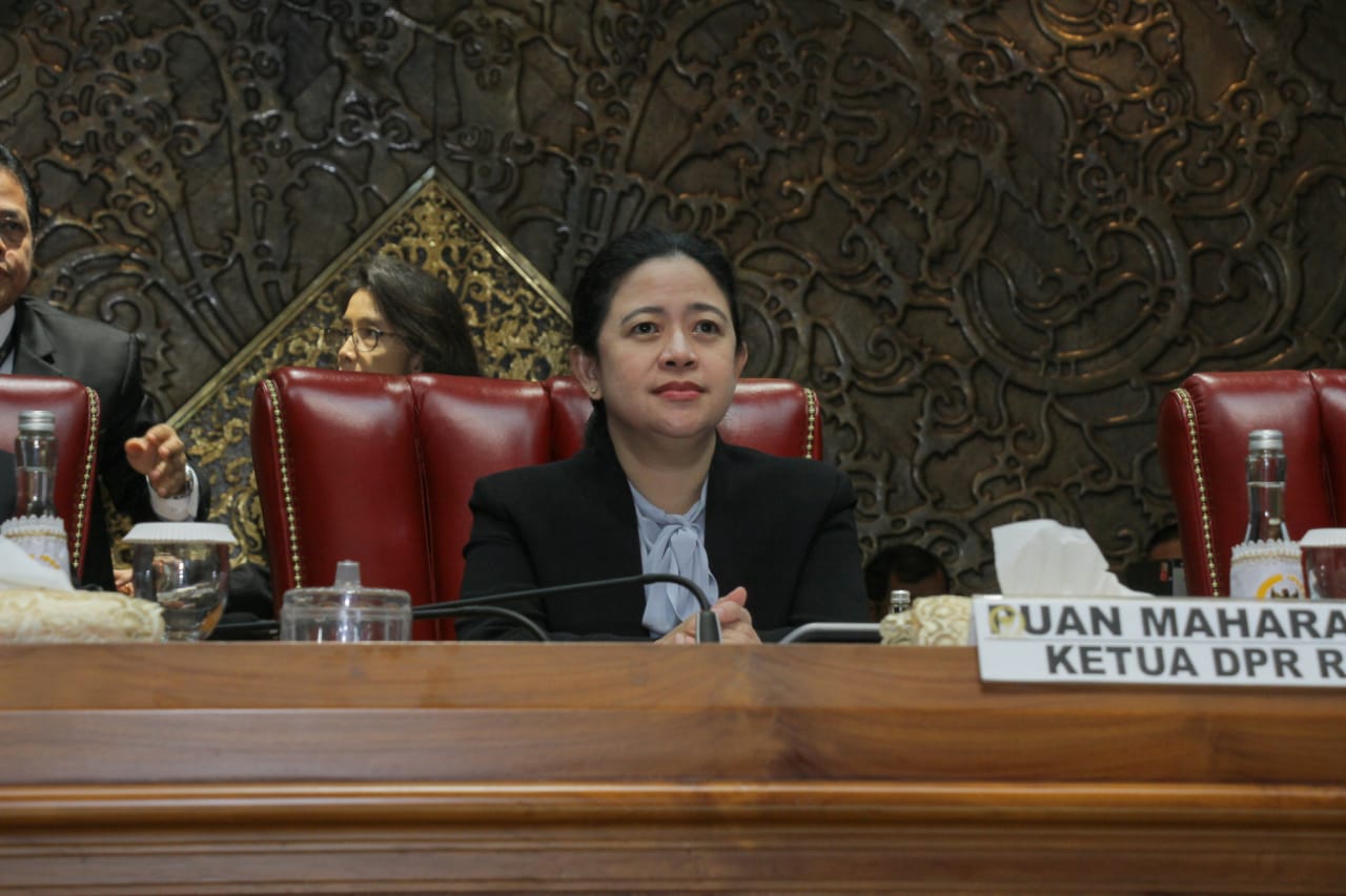 Ketua DPR RI Dr.(H.C) Puan Maharani : Cegah Omicron, DPR Tunda Perjalanan Dinas Luar Negeri Bagi Anggota
