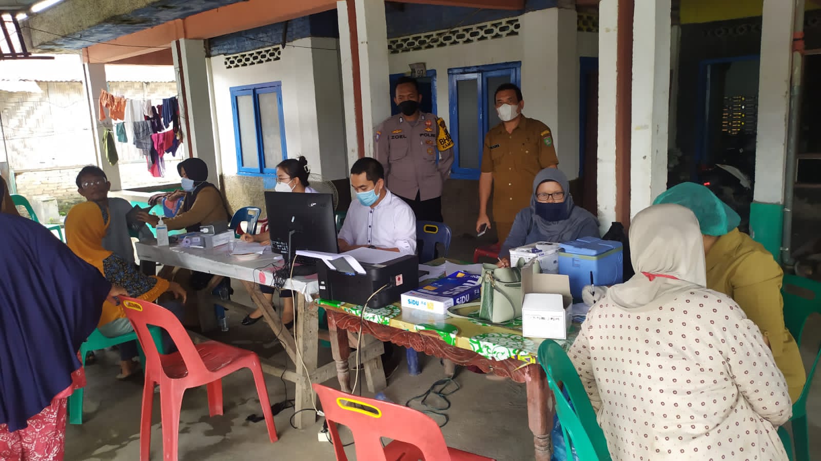 Polres Asahan Vaksinasi NasionalÂ Dosis I dan II Sebanyak 1.132 Orang di 10 Lokasi