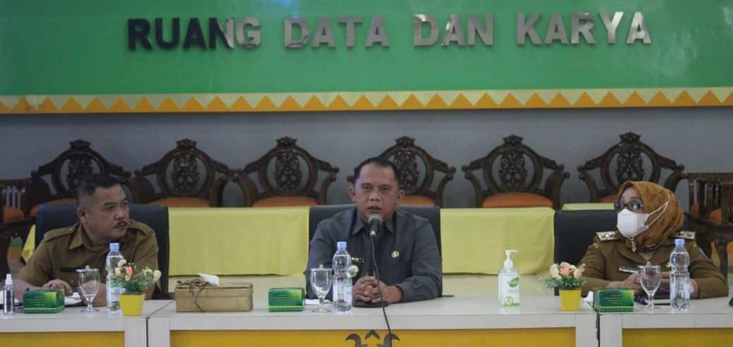 Bupati Labuhanbatu Beri Hadiah Doorprize Kepada Masyarakat Ingin Vaksin