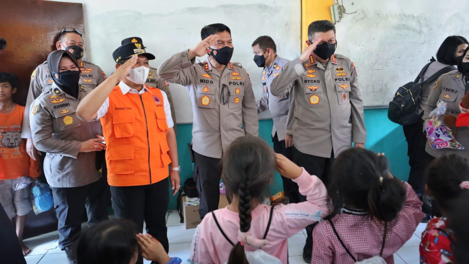 Kalemdiklat Polri Berikan Pengarahan Sesuai SOP Penanganan Bencana di Lumajang