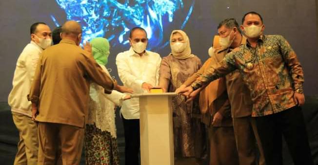 Bupati dan Ketua PKK Labuhanbatu Hadiri Grand Launching Kelas Mandiri Berbudaya