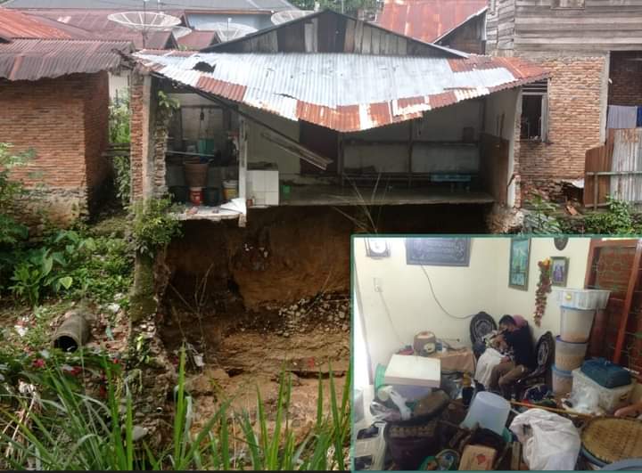 RUMAH ORANG TUA KRU TVRI SIDIMPUAN TERSERET BANJIR