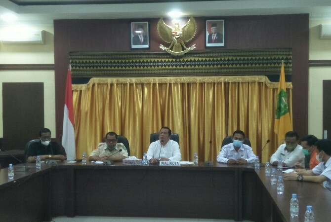 Intensitas Hujan cukup tinggi, Walikota Irsan Efendi Nasution Minta Seluruh Masyarakat Waspada
