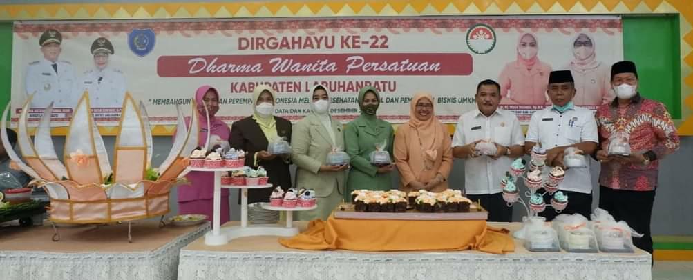 Sekdakab Hadiri HUT Darma Wanita Persatuan Kabupaten Labuhanbatu Ke-22 Tahun