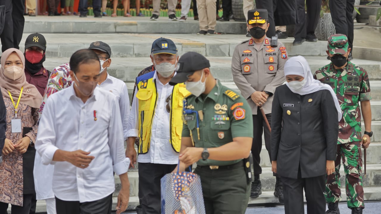 Forkopimda Jatim Dampingi Presiden RI Resmikan Pasar Besar Ngawi