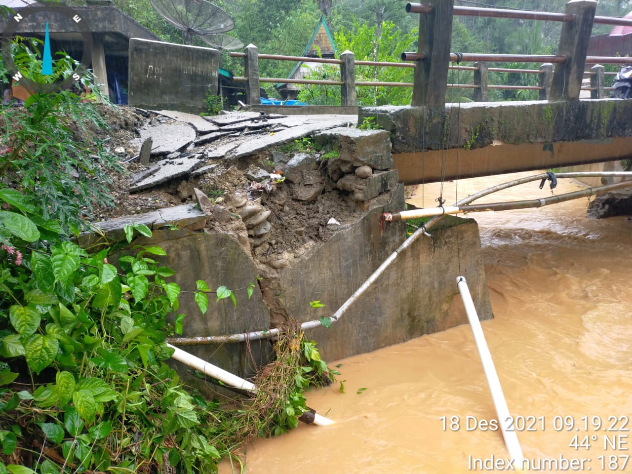 Akibat Hujan Deras Madina,Pantai Barat di landa Banjir dan Longsor