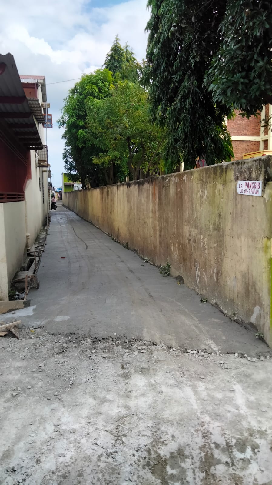 Akses Jalan Sudah Bagus, Masyarakat Gang Pangrib Lingkungan 16 Kelurahan Titi Papan Bersyukur