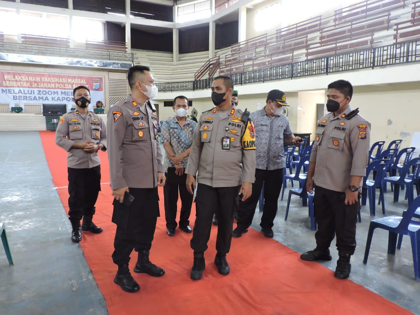 Kapolres Asahan Hadiri Vaksinasi Massal Serentak Via Zoom Meeting Dengan Kapolri