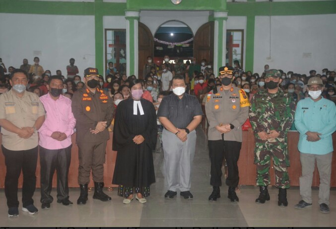 DEMI KENYAMANAN BERIBADAH, BUPATI TAPSEL BERSAMA KAPOLRES DAN KAJARI TAPSEL MENINJAU LOKASI GEREJA
