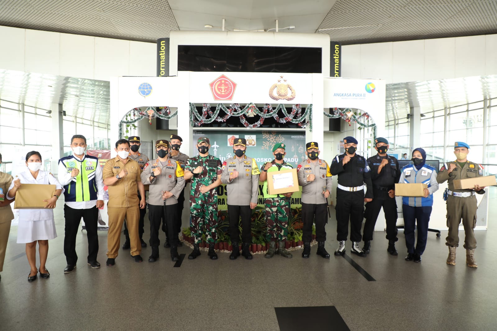 Kapolda Sumut dan Irwasum Polri Cek Pos Pelayanan di Bandara Kualanamu