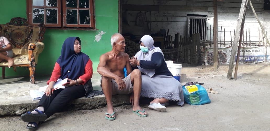 Polsek Bandar Pulau Polres Asahan Monitoring Vaksinasi di 2 Lokasi UPTD Puskesmas