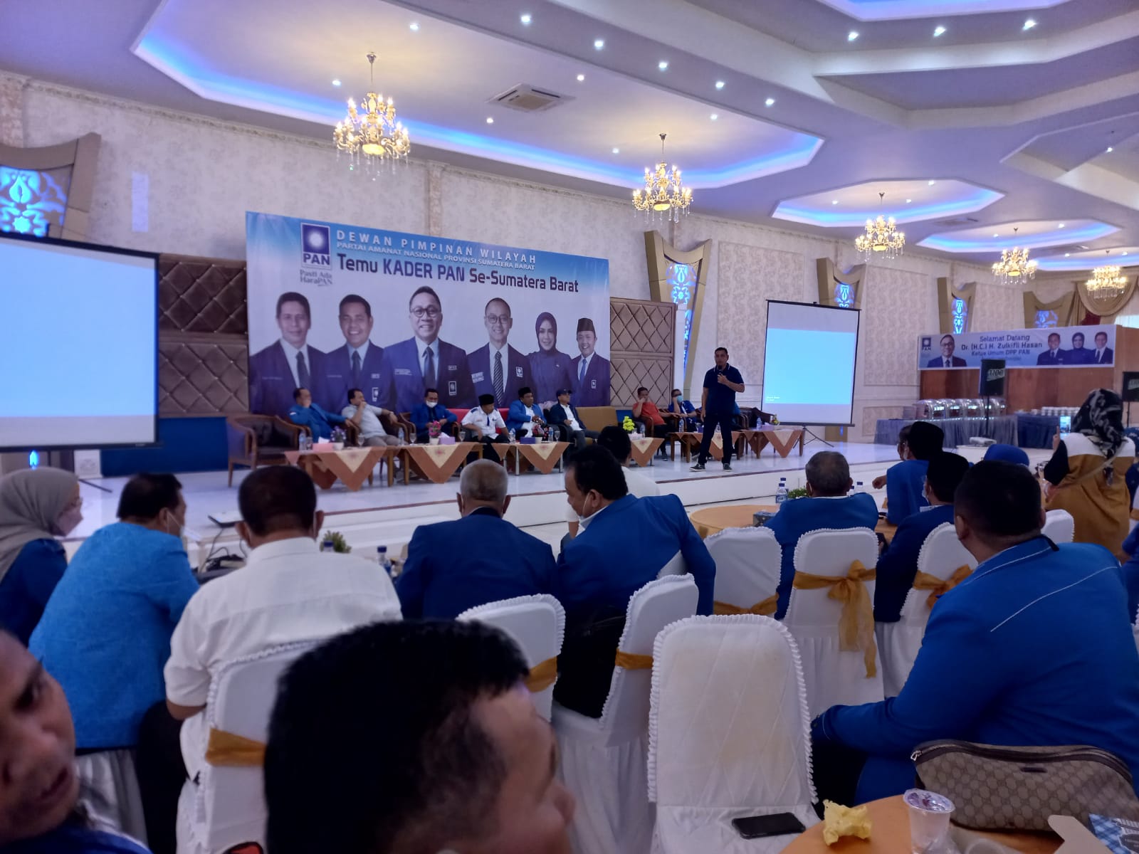 Ketua Umum PAN Zulkifli Hasan Hadiri Temu Kader se - Sumbar di Dream Park Bukit Chinangkiek  Nagari Singkarak