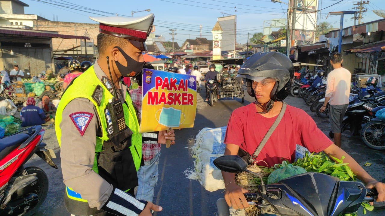 Sat Lantas Polres Tanjung Balai Rutin Public Speaking, Masyarakat di Himbau Patuhi Prokes