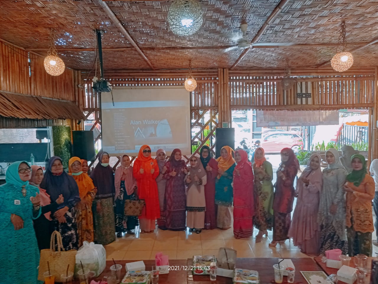Sambut Hari Ibu, MMFC Berbagi Tali Asih Kepada Bilal Mayit Perempuan
