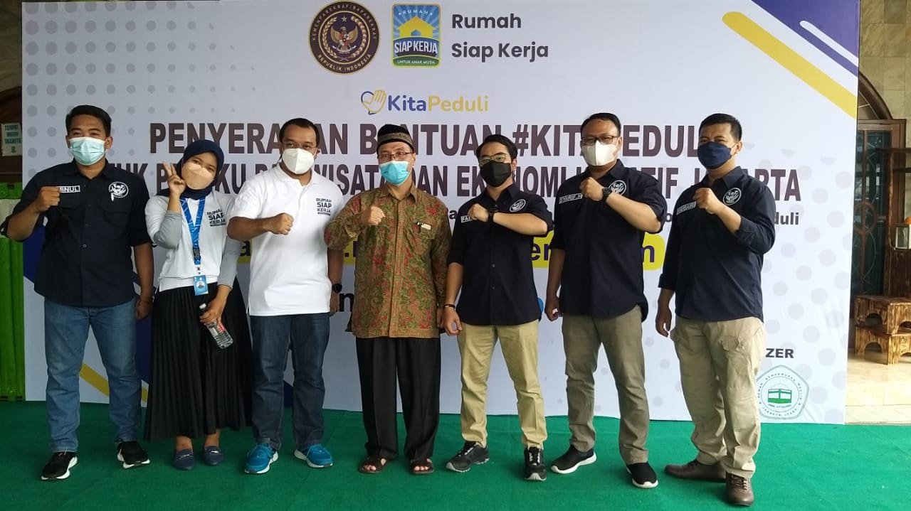 Sandiaga Uno Bersama RSK Geliatkan UMKM di Tengah Pandemi , Salurkan Bantuan Usaha
