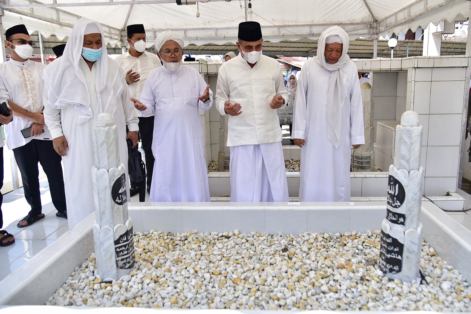 Bersilaturahmi ke Besilam, Edy Rahmayadi Imbau Jemaah Haul  Tuan Guru Besilam Selalu Taati Prokes