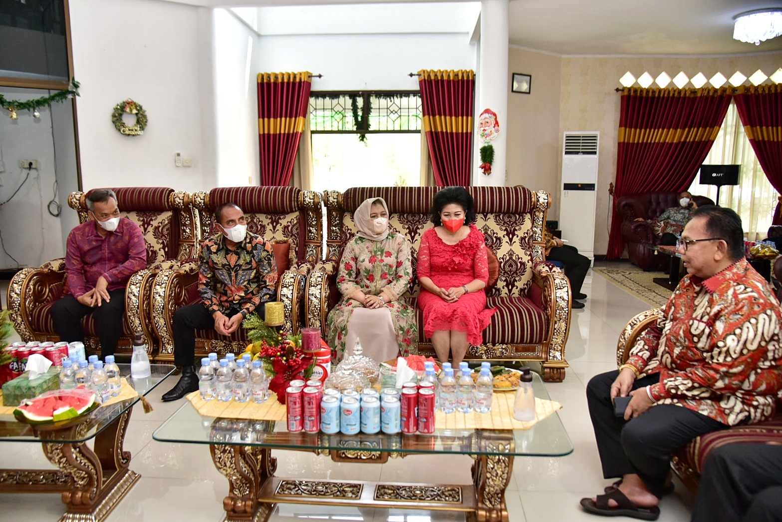 Perayaan Natal 2021,  Edy Rahmayadi Silaturahmi  ke Sejumlah Kediaman Forkopimda