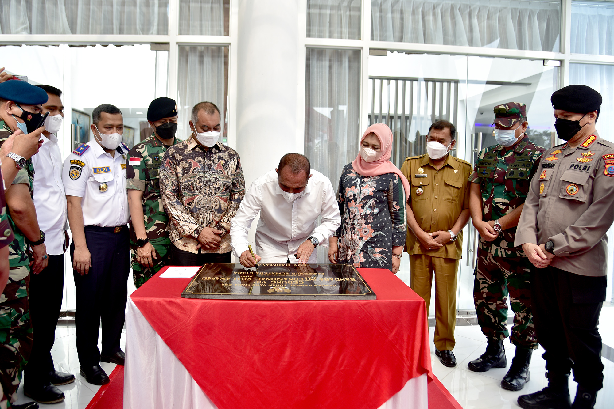Gubernur Edy Rahmayadi Resmikan  Gedung VIP Bandara Internasional Kualanamu