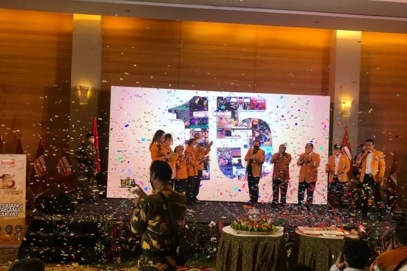 Puncak HUT ke 15 Tahun Partai HANURA, OSO : Ajak Semua Kalangan Berjuang Membangun Negeri