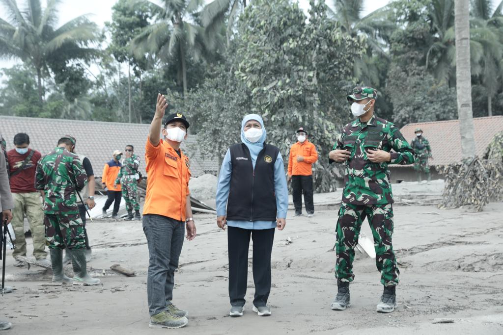 Gubernur Jawa Timur, Khofifah Turun Kelokasi Erupsi Gunung Semeru, Ini Perintahnya