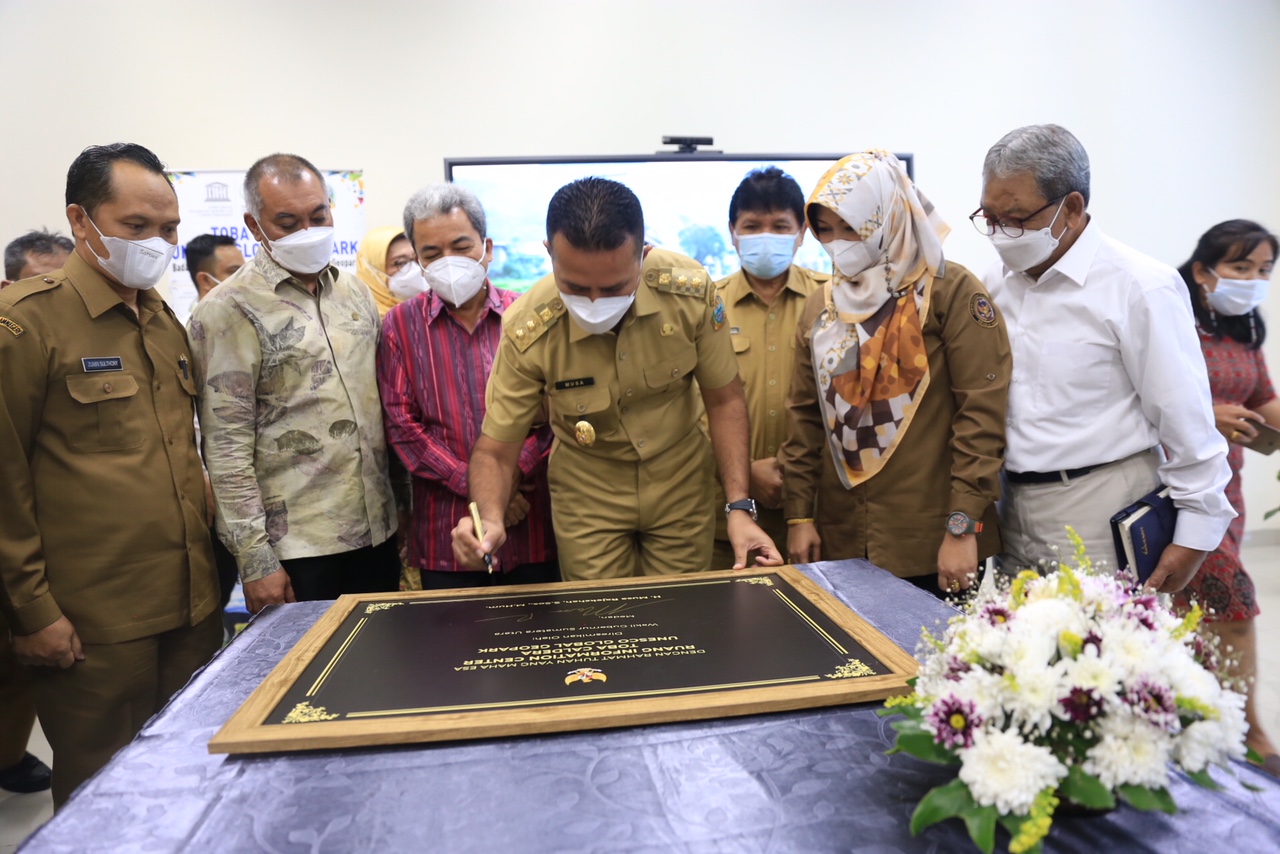 Pusat Informasi Kaldera Toba Poltekpar Medan Diresmikan,  Wagub Musa Rajekshah Ajak Semua Pihak  Dukung Kemajuan Kaldera Toba