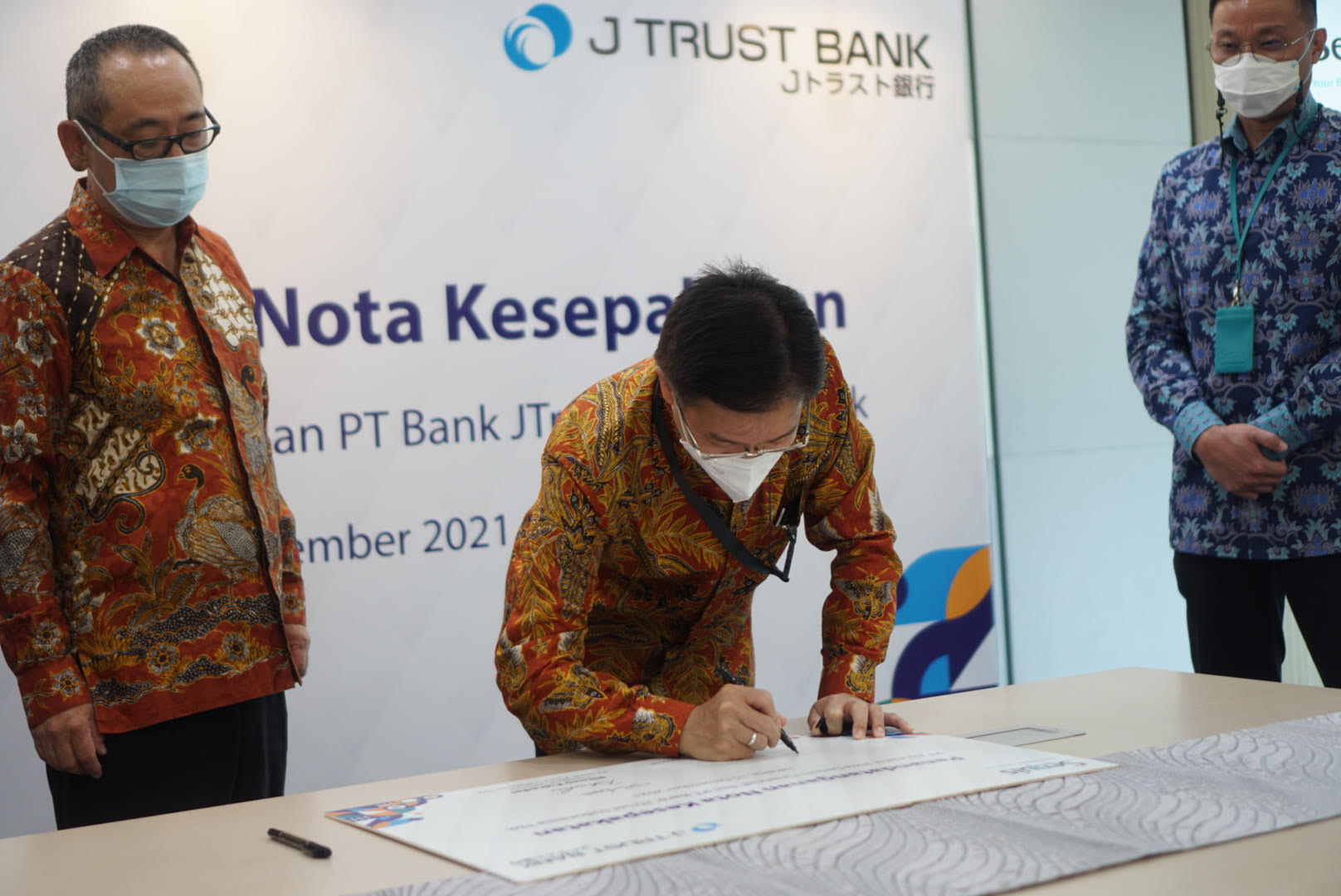 Sequis Financial Akan Jalin Kerja Sama dengan J Trust Bank