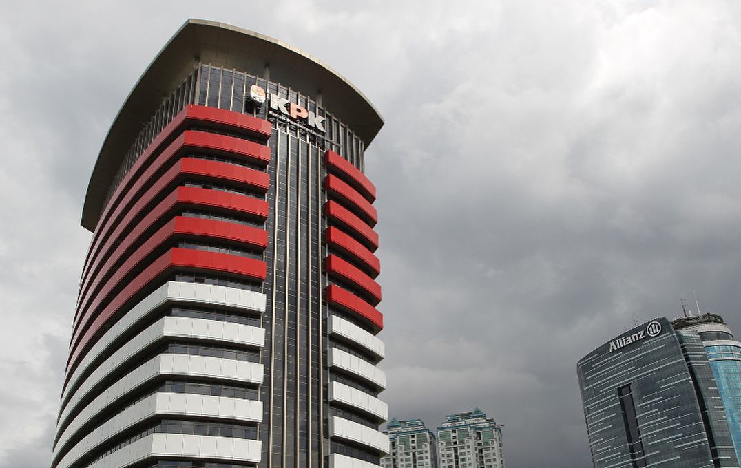 Usai Langkat, Pengacara, Hakim, dan Panitera Pengadilan Negeri Surabaya Kena OTT KPK