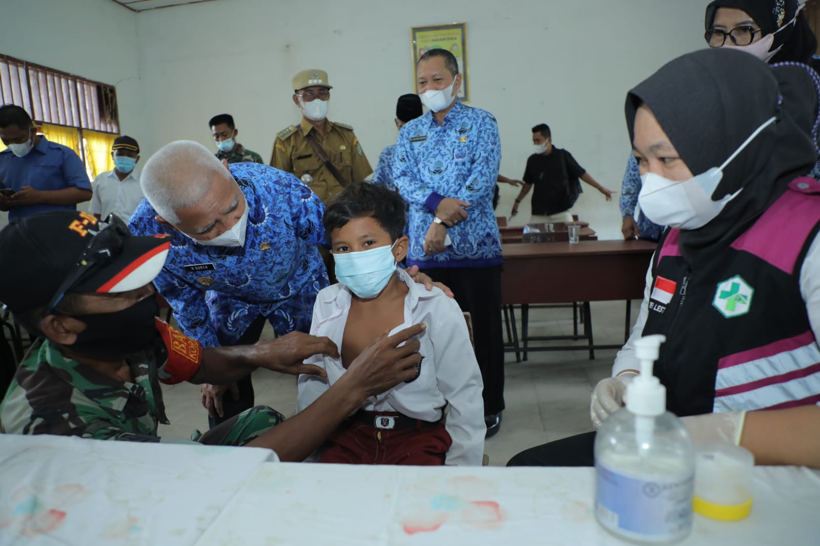 Bupati Asahan Tinjau Vaksinasi Covid-19 Anak Usia 6-11 Tahun di Tiga SD Negeri di Asahan