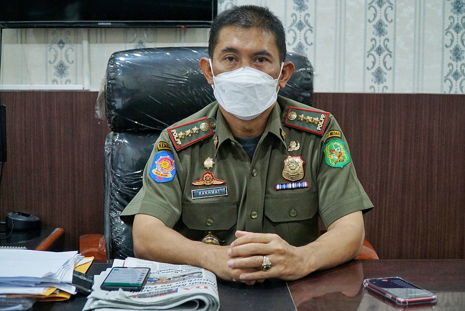 Beredar Video Seorang Ibu Teriak Panggil Nama Wali Kota, Kasatpol PP: Diduga Gangguan Jiwa & Sudah Diserahkan Ke Dinas Sosial