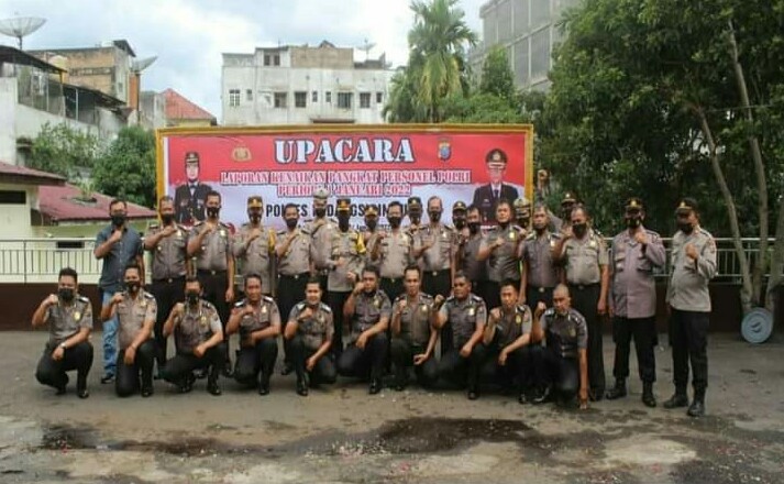 Kapolres Padangsidimpuan Pimpin Upacara Korps Rapor Kenaikan Pangkat  22 personel