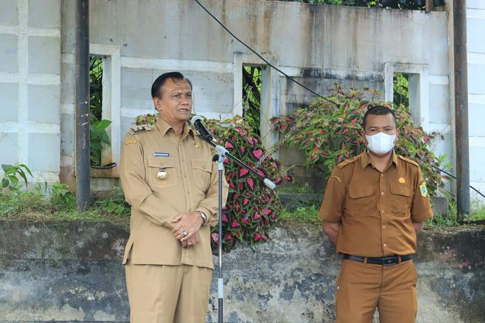 Wakil BupatiÂ  Pakpak Bharat Pimpin Apel Awal Tahun 2022Â  Bersama ASN