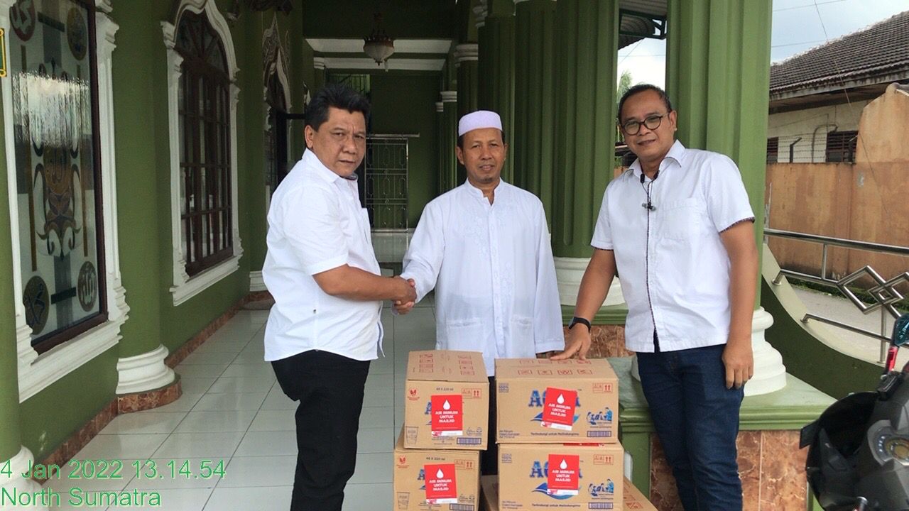 Sedekah Untuk Musafir, Seknas PMP Sumut dan Sedulur Selawase Buat Program Air Minum untuk Masjid