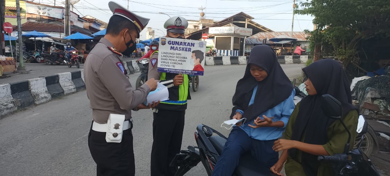 Sat Lantas Polres Tanjung Ajak Masyarakat Patuhi Menggunakan Masker